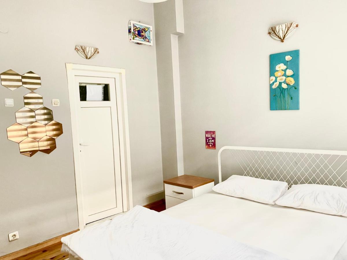 Windrose Hostel Istanbul Eksteriør billede