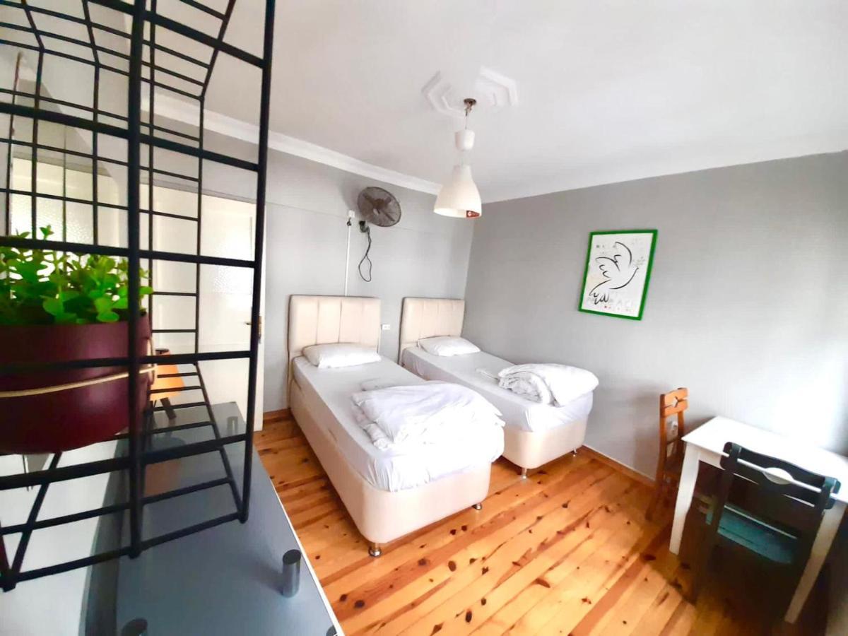 Windrose Hostel Istanbul Eksteriør billede