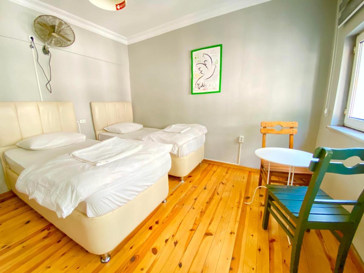 Windrose Hostel Istanbul Eksteriør billede