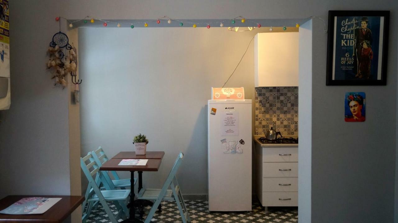 Windrose Hostel Istanbul Eksteriør billede